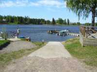 Sj�s�ttningsrampen med en del av b�thamnen och Dal�lven uppstr�ms.