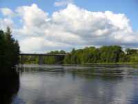 Dal�lven uppstr�ms mot Domnarvets kraftverk med Rv 50 bron i bakgrunden.