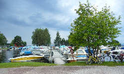 Vy �ver Orsa b�tklubbs hamn.