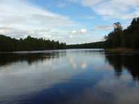 �sterdal�lven nedstr�ms mot Gagnef Kyrkby.