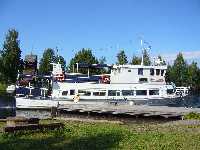 En n�rmare bild p� MS Slussbruden som byggdes 1964.