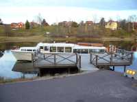 En n�rmare bild p� M/s Lisskulla och �lvuddens �ngb�tsbrygga.