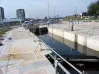 Manchester Ships Canal med s�dra delen av Barton Swing Acveduct