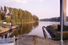 Kanava alavirtaan p�in.