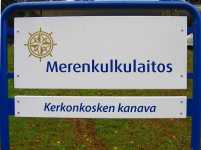 Merenkulkulaitoksen nimikyltti Kerkokosken kanavalla.