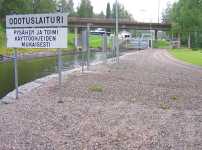 Odotuslaituri sulun it�puolella.