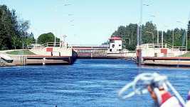 Den nedre porten av Nerkoo sluss.