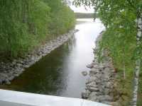 Kanalfarledens s�dra del �r den egentliga Raikuu kanal. I bakgrunden �ppnar sig Martinlampi tj�rn som �r i f�rbindelse med Puruvesisj�n.