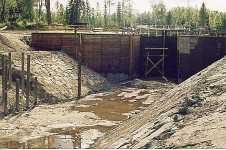 Alaportti rakennust�iden loppuvaiheissa.