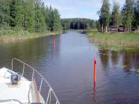Uudella v�yl�ll� l�hell� Summan kanavaa sijaitsee Virransalmi, jota ruopattiin v�yl�� varten.