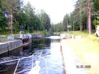 Fr�n den �vre slussen uppstr�ms.