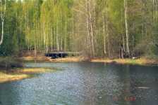 H�r fanns en gren av Utrankoski fors. Bron gick �ver forsen. Den gamla tr�bron har n�stan f�rsvunnit och en ny och l�tt bro byggdes p� 1980-talet. V�gen tar till stranden av den nuvarande �ppna kanalen.