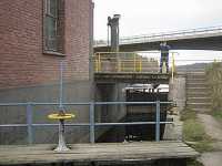 Slussen ligger precis vid pumphusets v�gg.