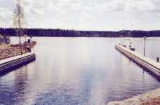 Kanavalinjaa alavirtaan p�in. Aallonmurtaja on vasemmalla.