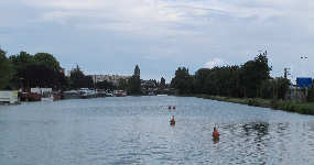 Vy mot Aisne fr�n G�sthamnen vid Pont du Charles de Gaulle