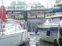 Vattenfall �ver �versta slussportarna