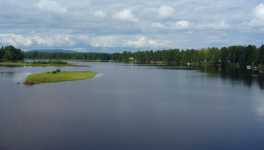 �sterdal�lven i Mora nedstr�ms mot Siljan. Fotot taget ifr�n rv 70 bron.