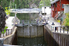 Slussning i L�veid