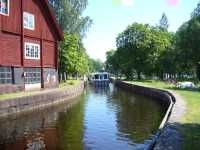 M/S Str�msholm passerar Virsbo sluss.