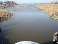 Kanalen v�sterut fr�n v�gbron.