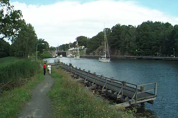 Nedre v�ntbryggan