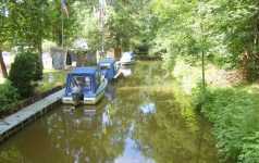 C�cilienbron i Oldenburg. H�r kan g�ngarna passera �ven n�r bron �ppmnas f�r kanaltrafik.