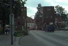 C�cilienbron i Oldenburg. H�r kan g�ngarna passera �ven n�r bron �ppmnas f�r kanaltrafik.